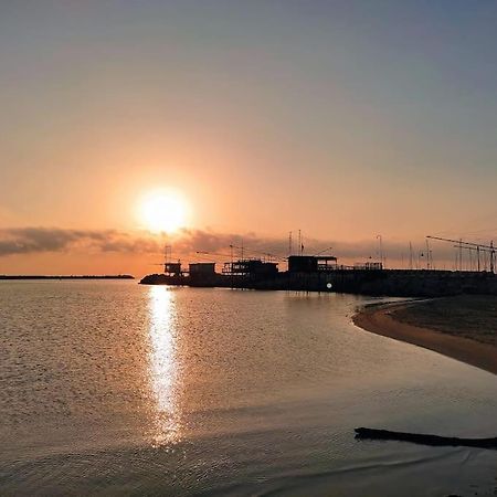 Casa Di Pipo - Appartamento Davanti Al Mare Pescara Esterno foto