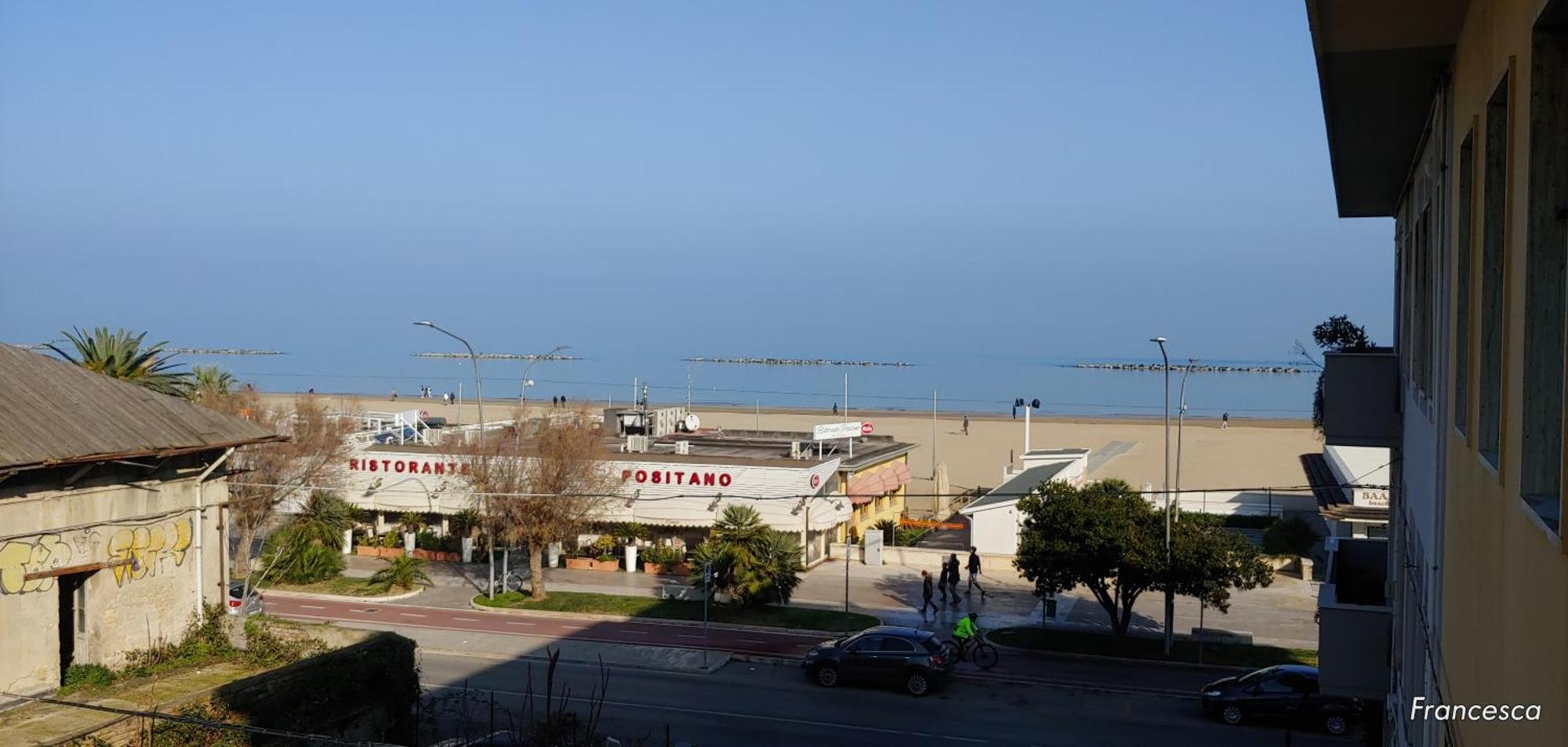 Casa Di Pipo - Appartamento Davanti Al Mare Pescara Esterno foto
