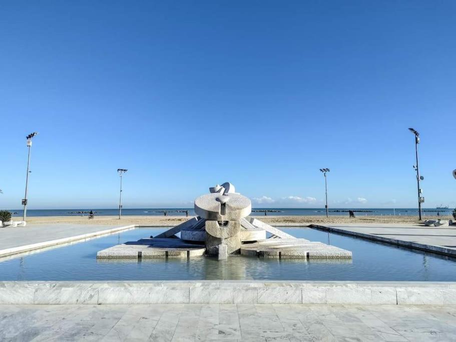 Casa Di Pipo - Appartamento Davanti Al Mare Pescara Esterno foto