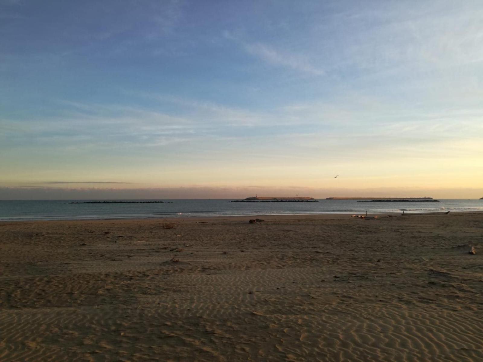 Casa Di Pipo - Appartamento Davanti Al Mare Pescara Esterno foto